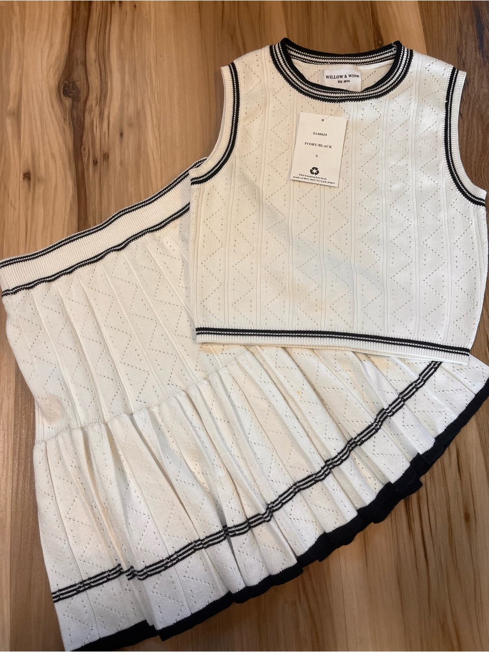 Willow & Wind Small S Ivory 2 Piece Knit Crop Top Skirt Golf Tennis Coquette